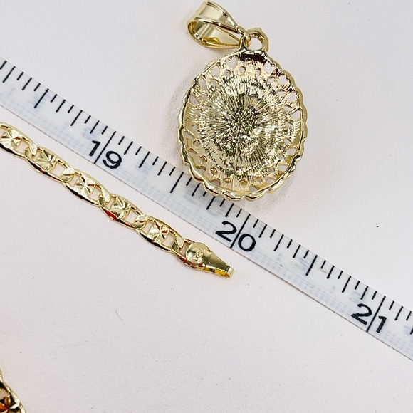 Jewelry for boys and girls, gold plated $20 EACH - Picture 8 of 10